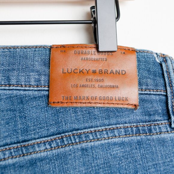 Lucky Brand 221 Straight Jeans Mens 36X32 Blue Medium Wash - Picture 2 of 13